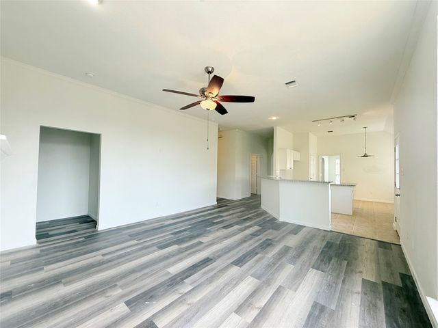 7960 Salmon Run Way, Fort Worth, TX 76137