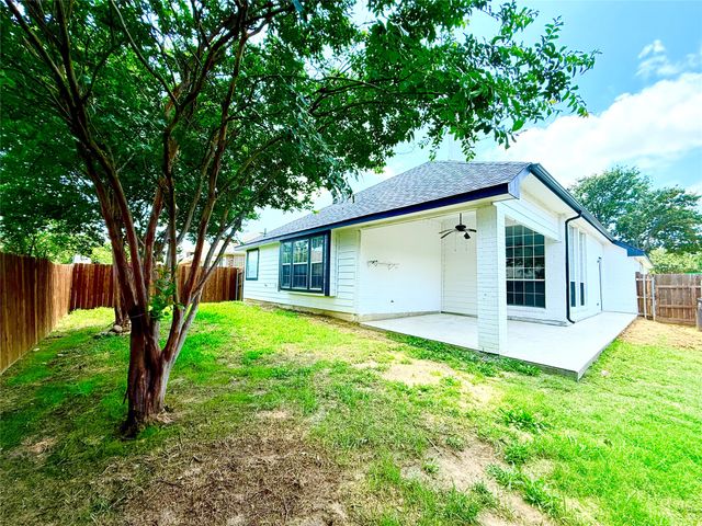 7960 Salmon Run Way, Fort Worth, TX 76137