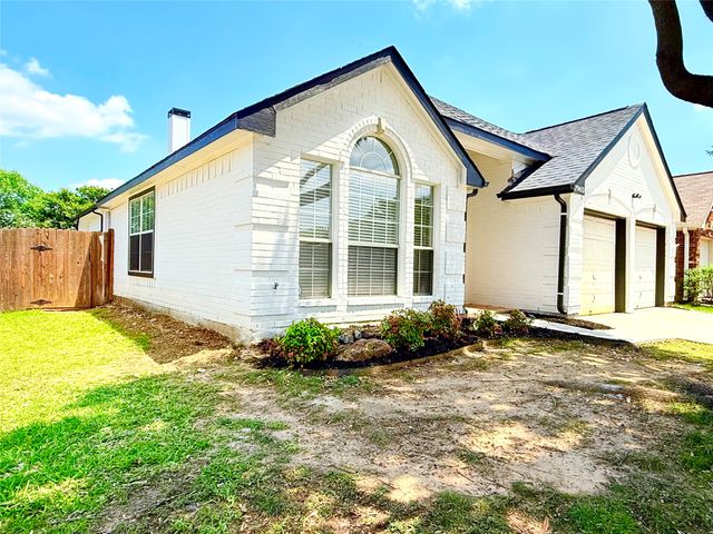 7960 Salmon Run Way, Fort Worth, TX 76137