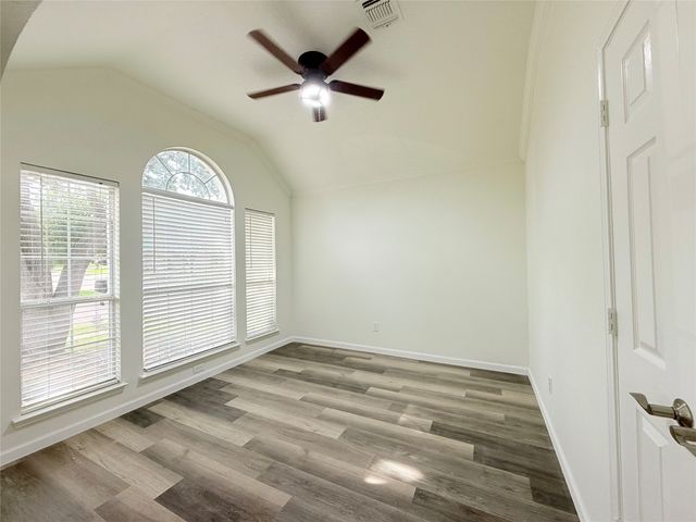 7960 Salmon Run Way, Fort Worth, TX 76137
