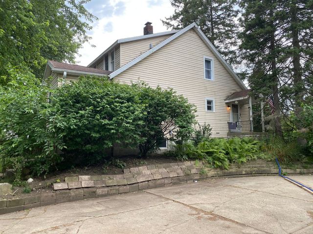 34069 N Hainesville Road, Round Lake, IL 60073