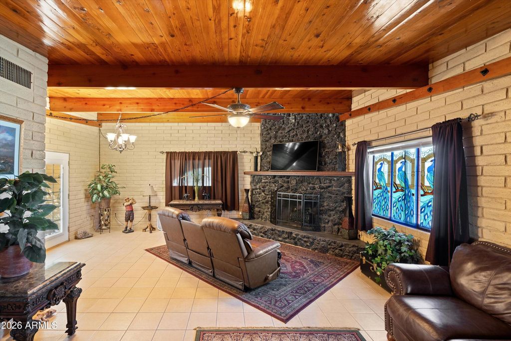 Image 15 of property listing at 9033 S 545TH Avenue, Tonopah, AZ 85354