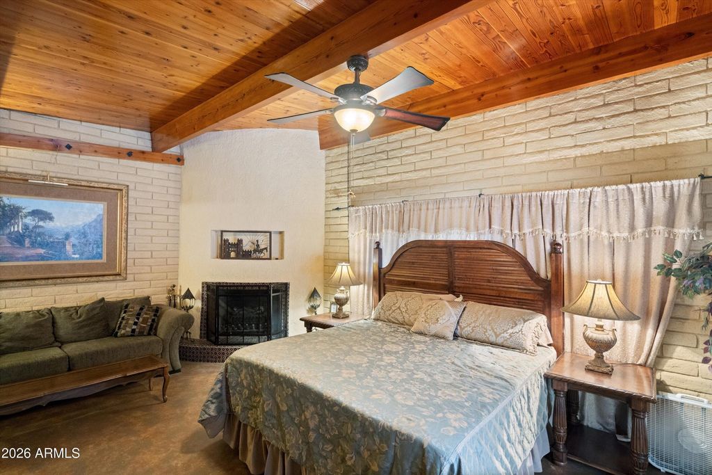 Image 32 of property listing at 9033 S 545TH Avenue, Tonopah, AZ 85354