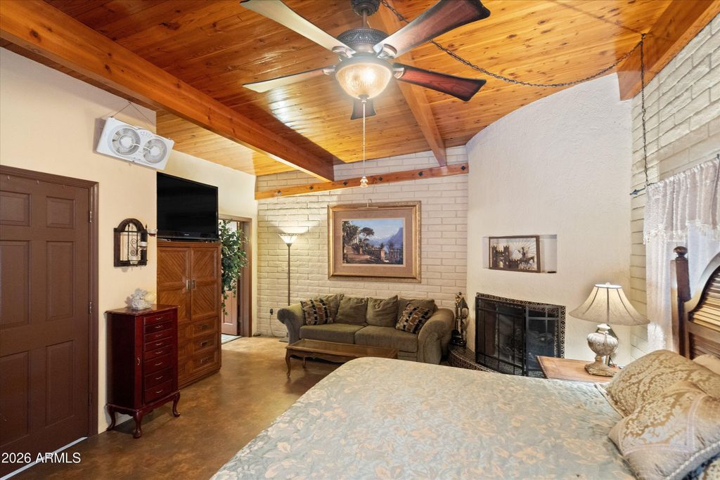 Image 34 of property listing at 9033 S 545TH Avenue, Tonopah, AZ 85354