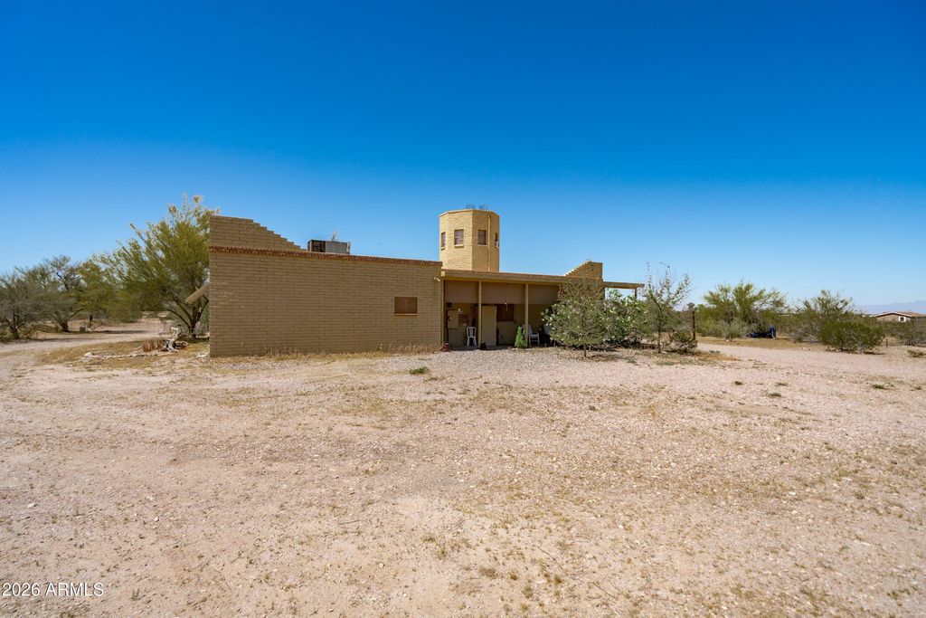 Image 53 of property listing at 9033 S 545TH Avenue, Tonopah, AZ 85354