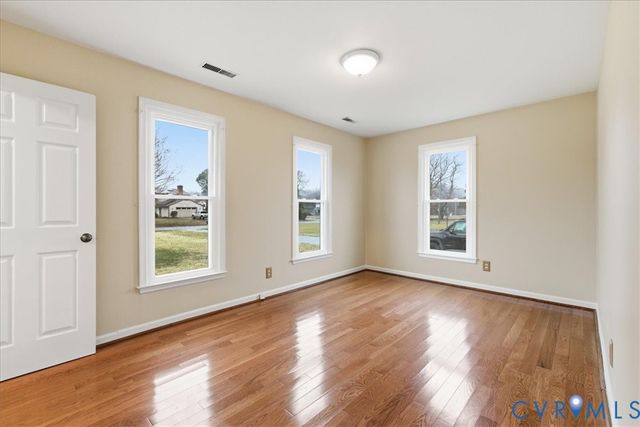 11405 Temple Dr, Petersburg, VA 23805