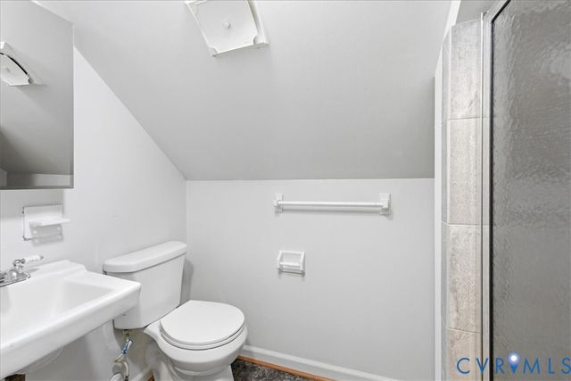 11405 Temple Dr, Petersburg, VA 23805