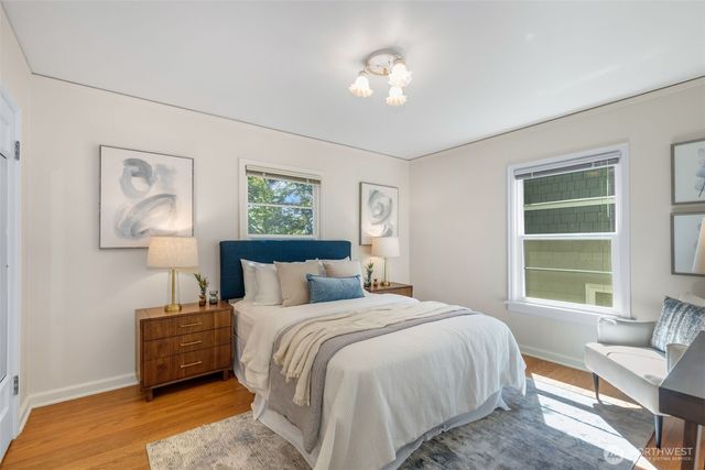 4335 NE 42nd Street, Seattle, WA 98105