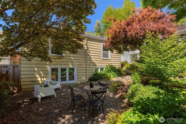 4335 NE 42nd Street, Seattle, WA 98105