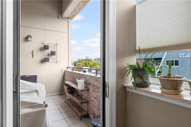 2929 McGee Trafficway 305, Kansas City, MO 64108