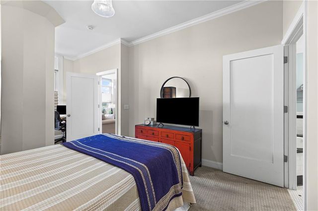 2929 McGee Trafficway 305, Kansas City, MO 64108