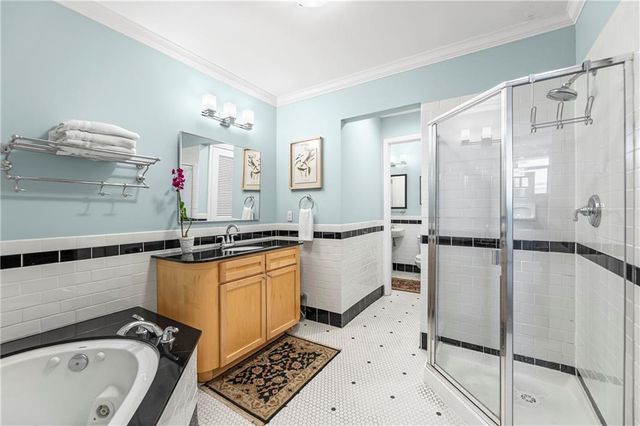 2929 McGee Trafficway 305, Kansas City, MO 64108