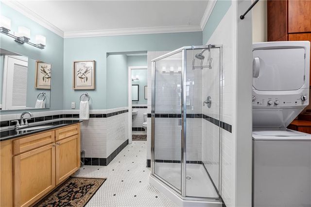 2929 McGee Trafficway 305, Kansas City, MO 64108