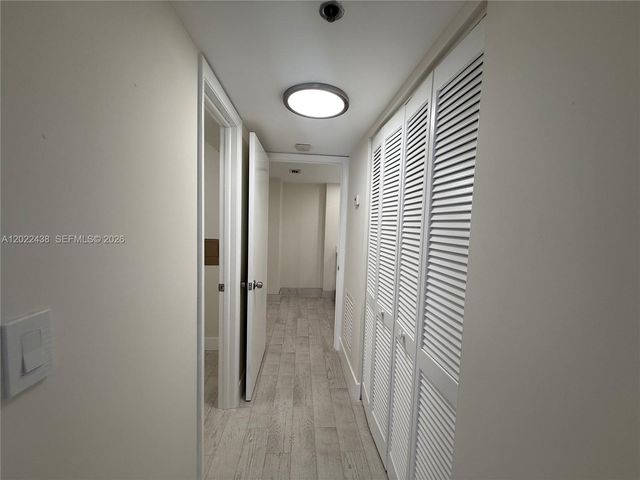 801 N Venetian Dr 408, Miami, FL 33139