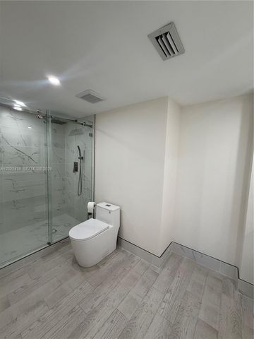 801 N Venetian Dr 408, Miami, FL 33139