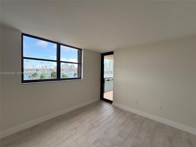 801 N Venetian Dr 408, Miami, FL 33139