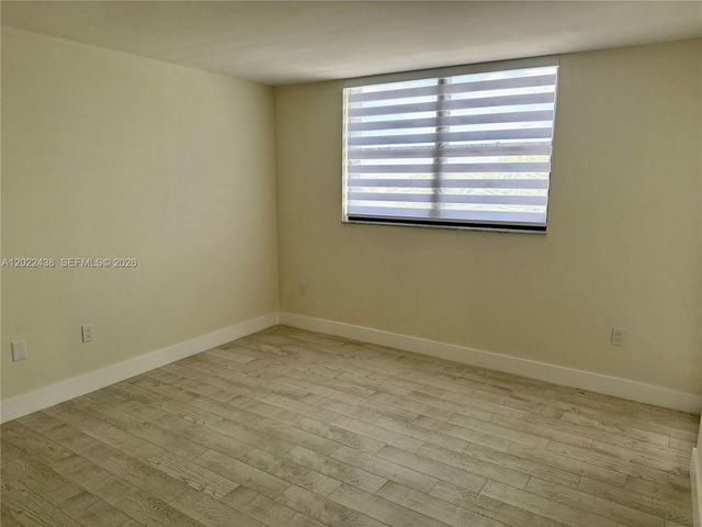 801 N Venetian Dr 408, Miami, FL 33139