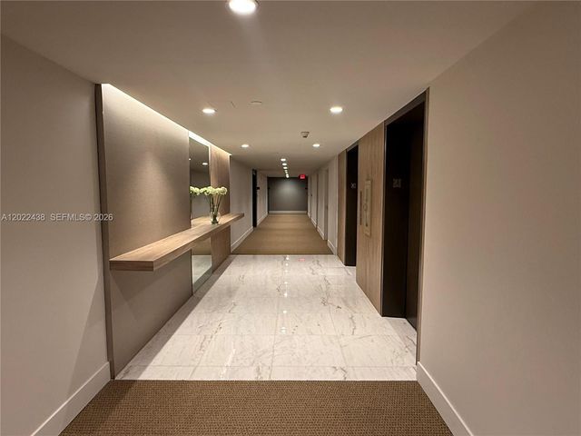 801 N Venetian Dr 408, Miami, FL 33139