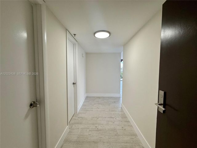 801 N Venetian Dr 408, Miami, FL 33139