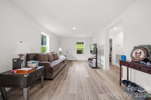 507 Hopewell Road, Morganton, NC 28655