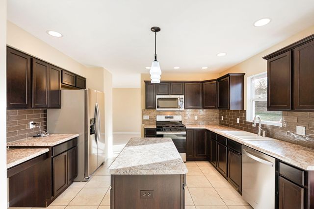 1992 Boardwalk Circle, Portage, IN 46368