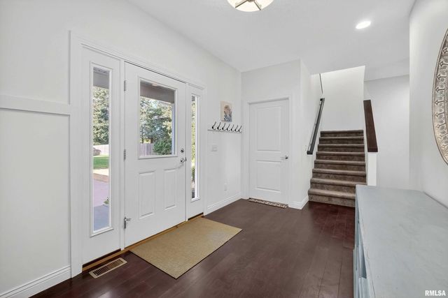 20830 270TH Street, Eldridge, IA 52748