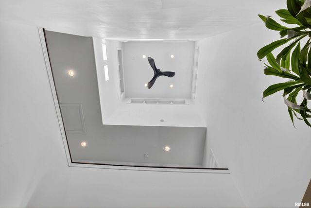 20830 270TH Street, Eldridge, IA 52748