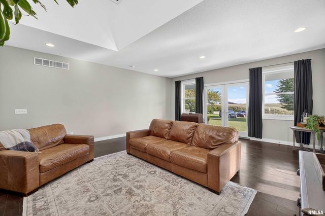 20830 270TH Street, Eldridge, IA 52748