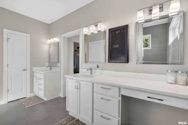 20830 270TH Street, Eldridge, IA 52748