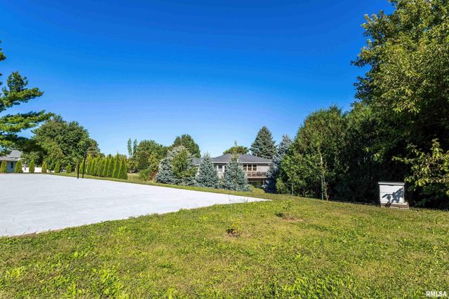 20830 270TH Street, Eldridge, IA 52748