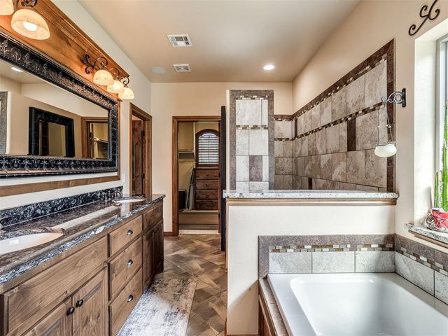 530 Westwind Drive, Newcastle, OK 73065