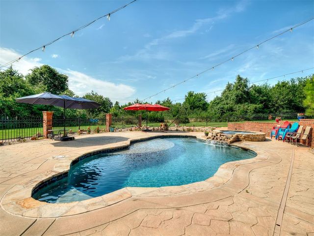 530 Westwind Drive, Newcastle, OK 73065