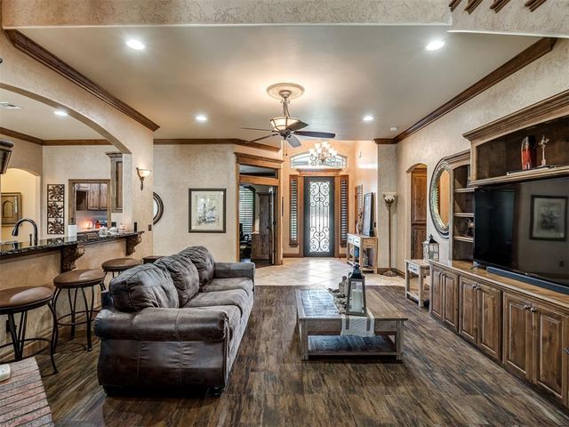 530 Westwind Drive, Newcastle, OK 73065
