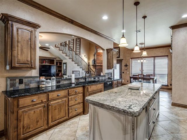 530 Westwind Drive, Newcastle, OK 73065