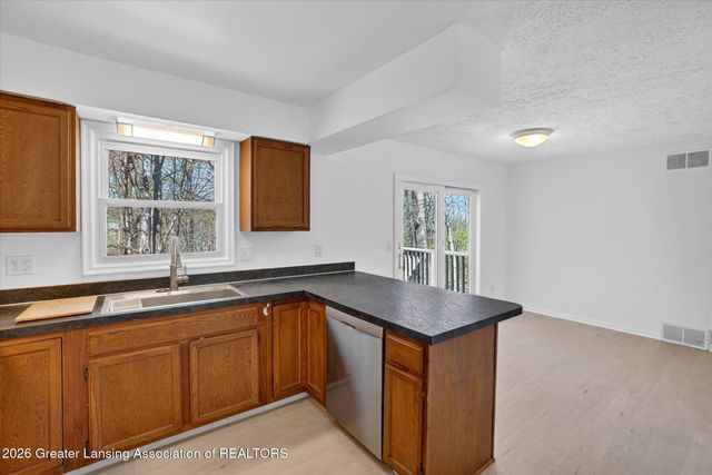 2211 Hilltop Drive, Lansing, MI 48917