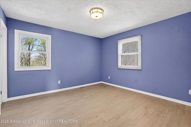 2211 Hilltop Drive, Lansing, MI 48917
