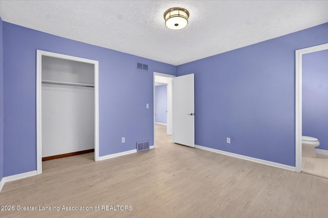 2211 Hilltop Drive, Lansing, MI 48917