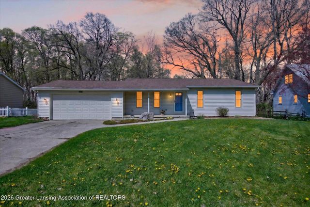 2211 Hilltop Drive, Lansing, MI 48917