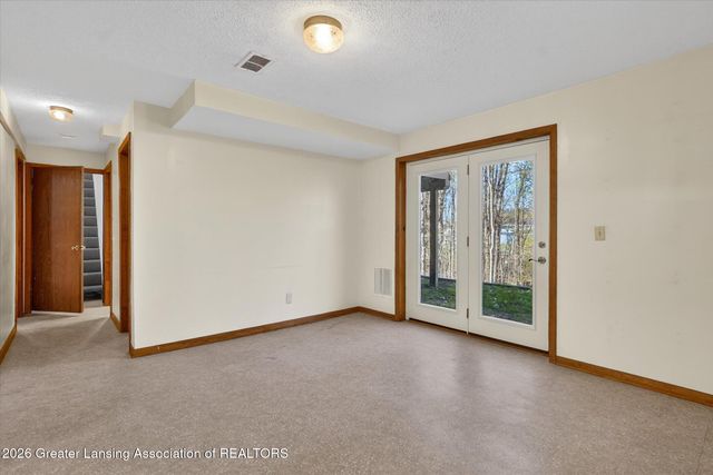 2211 Hilltop Drive, Lansing, MI 48917