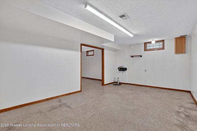 2211 Hilltop Drive, Lansing, MI 48917
