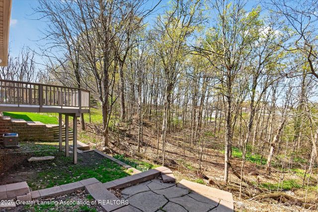 2211 Hilltop Drive, Lansing, MI 48917