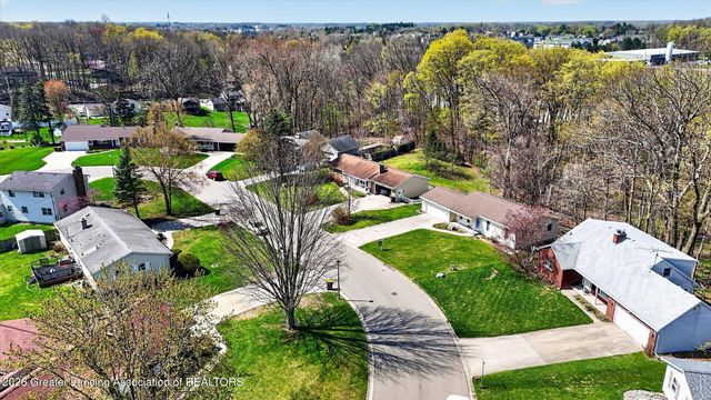 2211 Hilltop Drive, Lansing, MI 48917