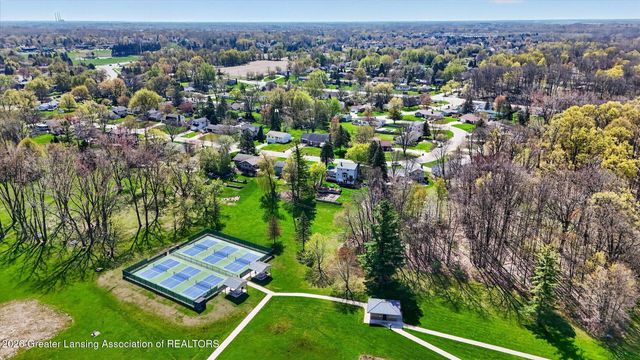 2211 Hilltop Drive, Lansing, MI 48917