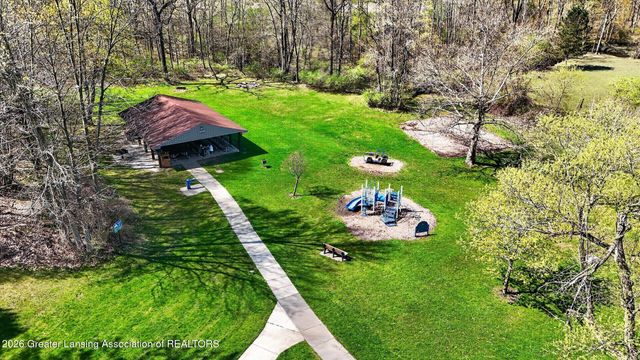 2211 Hilltop Drive, Lansing, MI 48917