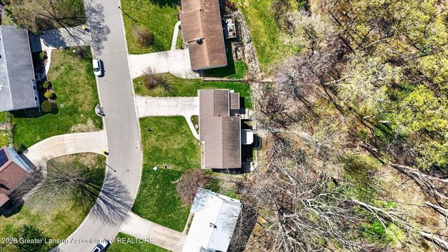 2211 Hilltop Drive, Lansing, MI 48917