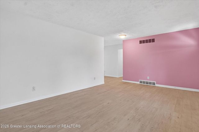 2211 Hilltop Drive, Lansing, MI 48917