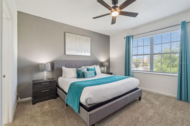 5304 OAKBOURNE AVENUE, Davenport, FL 33837