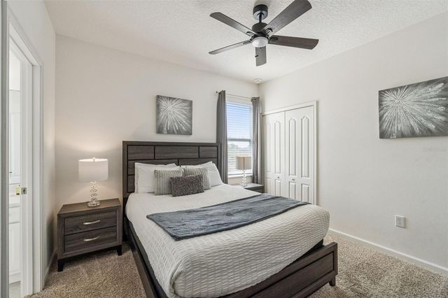 5304 OAKBOURNE AVENUE, Davenport, FL 33837