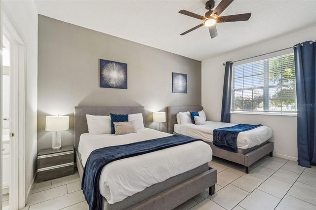 5304 OAKBOURNE AVENUE, Davenport, FL 33837