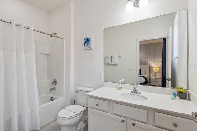 5304 OAKBOURNE AVENUE, Davenport, FL 33837